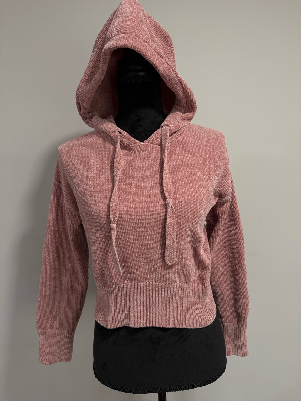 Altar’d State Women’s Dusty Rose Hooded Knit Pullover